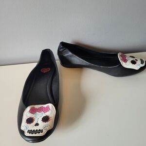 TUK Sugar Skull Flats, VGUC, Size 10